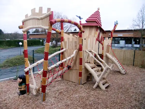 STRUCTURE DE JEUX CHÂTEAU DES VOLEURS SPIELART